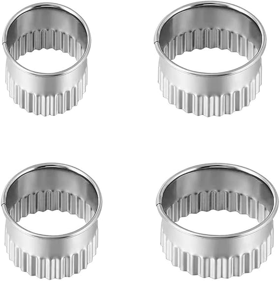 4 pcs Cookie Cutters Round Biscuit Mold Stainless Steel Circle Scone Cutter for Baking Cutters for Dough, Pastry, Donut, Fondant, Fruit, Vegetable, DIY Cake Decoration