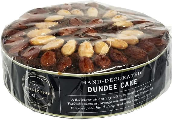 M&S Collection Hand-Decorated Dundee Cake, 815g, All Butter Fruit Cake with Turkish Sultanas and Almonds
