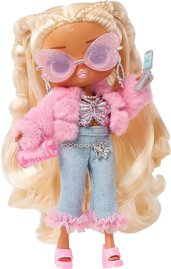 L.O.L. Surprise! Tweens Series 4 Fashion Doll - Olivia Flutter - 15 cm Doll with 15 Surprises - Fabulous Fashion Accessories & More - Great Gift for Children from 4 Years